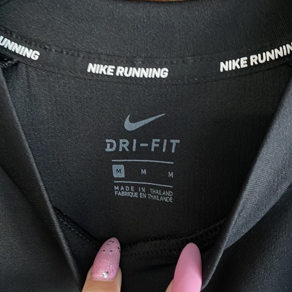 Women’s Nike Dri-Fit Running Long Sleeve Shirt - Picture 3 of 6
